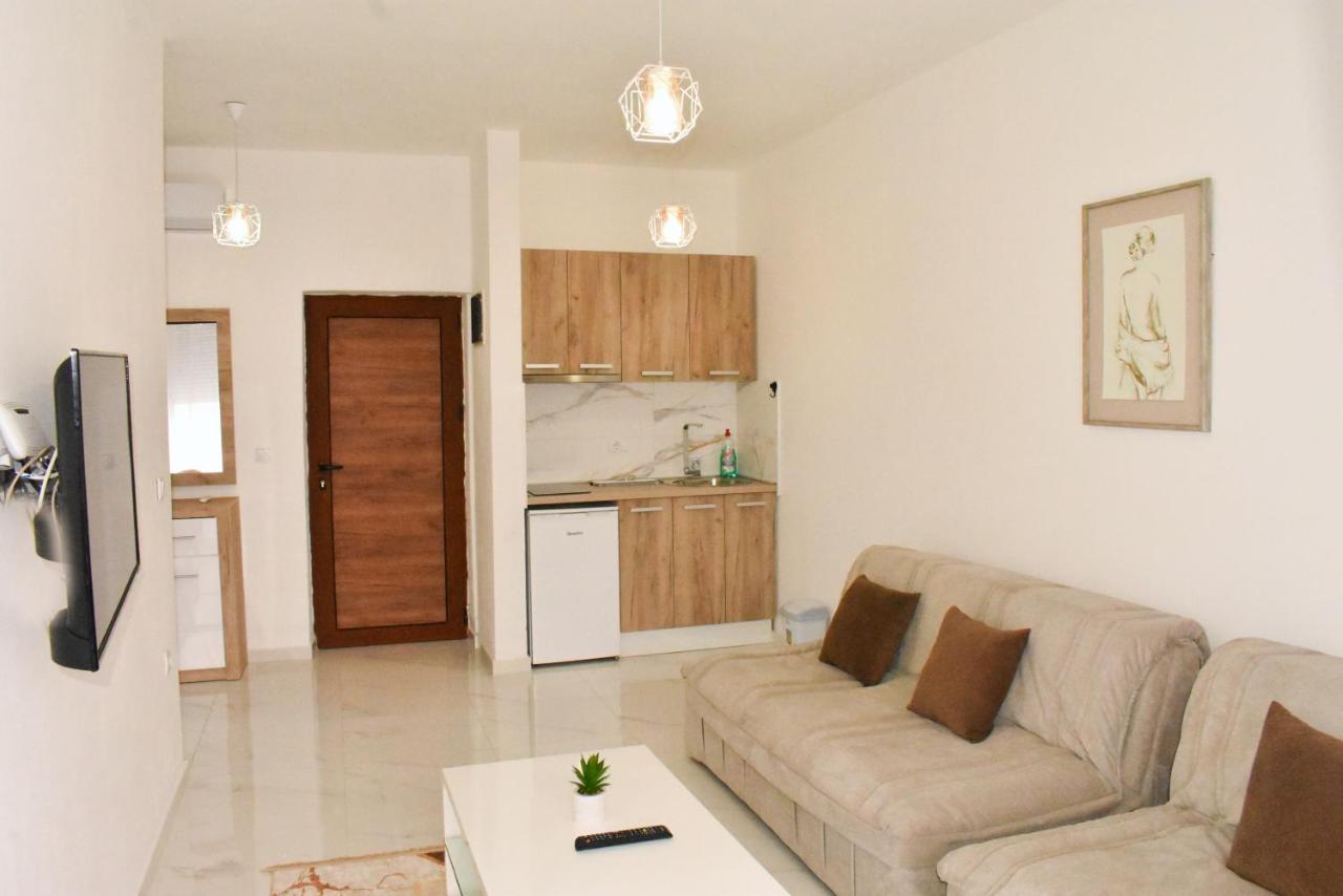 Apartments Amar Ulcinj Exterior photo