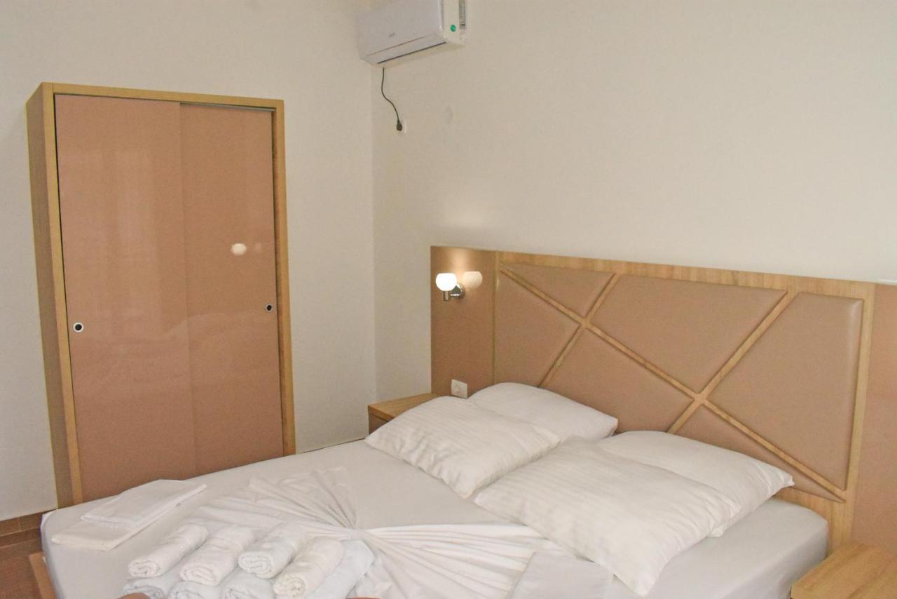 Apartments Amar Ulcinj Exterior photo