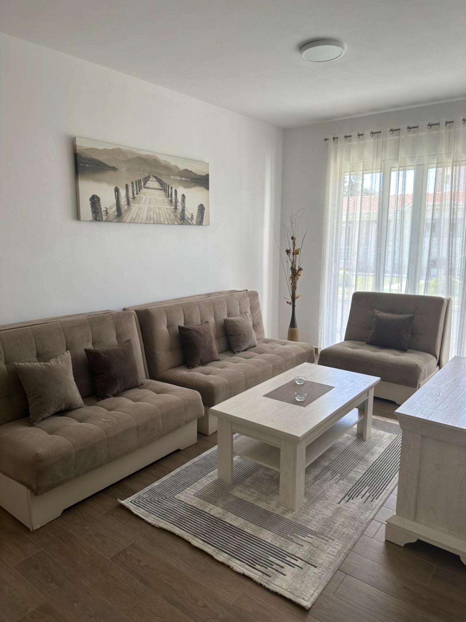 Apartments Amar Ulcinj Exterior photo