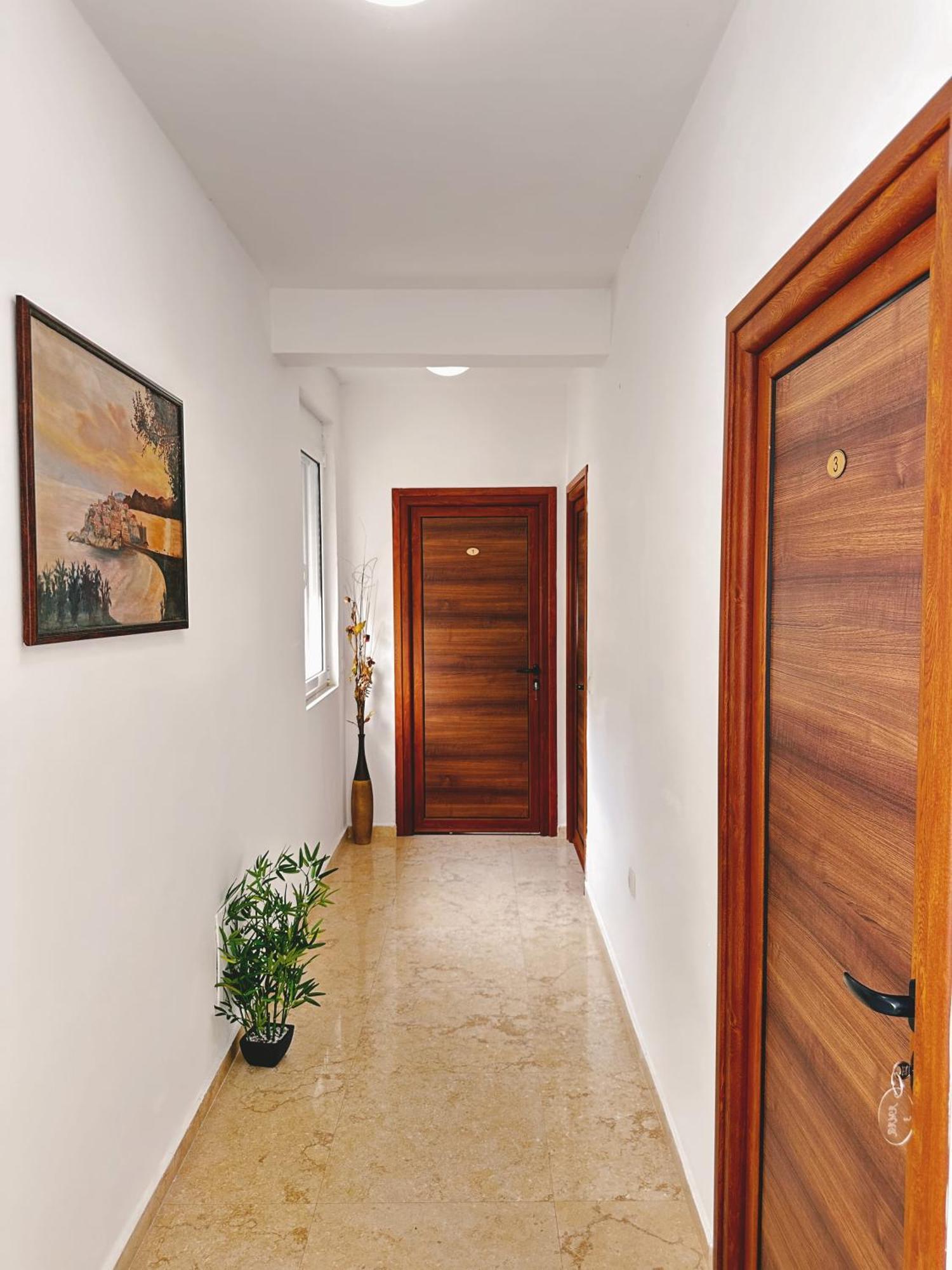 Apartments Amar Ulcinj Exterior photo